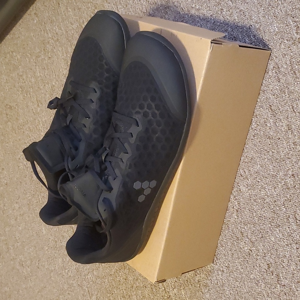 New Vivobarefoot Stealth III Size 15 (49)